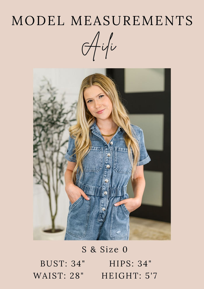 Art Show Puff Sleeve Midi Dress