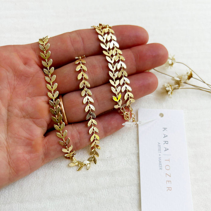 Dainty Leaf Necklace