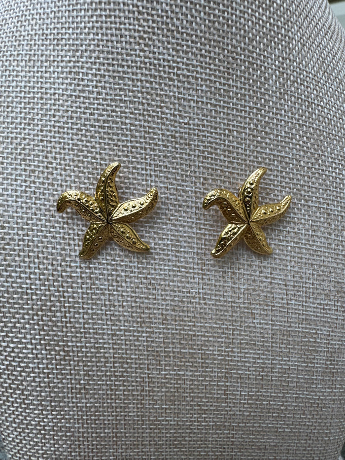 ✨ Golden Shore Starfish Statement Stud Earrings .75 inches