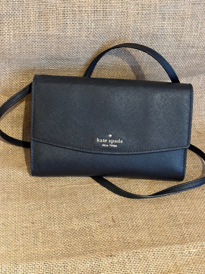 Kate Spade New York Laurel Way Winni Crossbody — Black Saffiano Leather with Gold-Tone Hardware