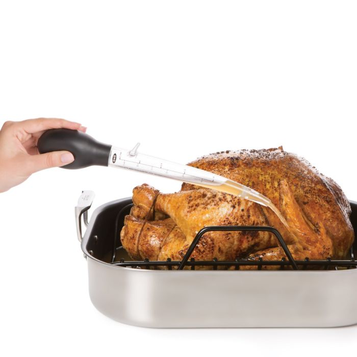 OXO Good Grips Angled Baster With Cleaning Brush - touchGOODS