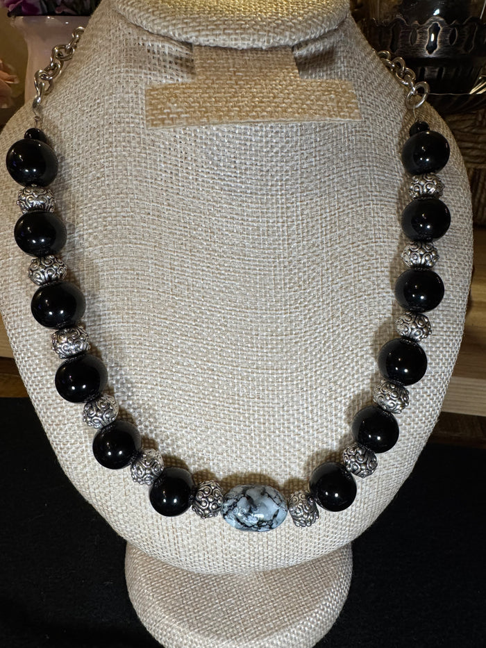 Statement Graduated Black Bead & Ornate Silver-Tone Necklace — Sculptural Elegance & Timeless Presence