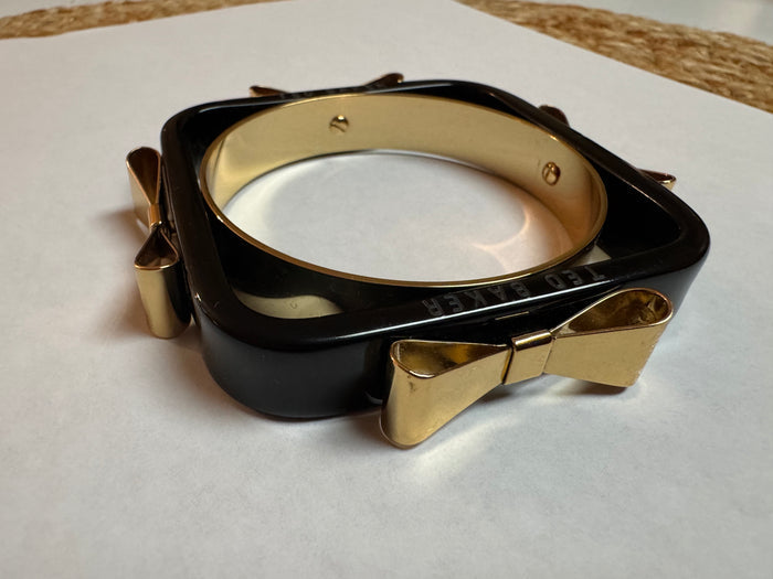 Ted Baker London Logo Acrylic Bow Bangle — Black and Gold Tone