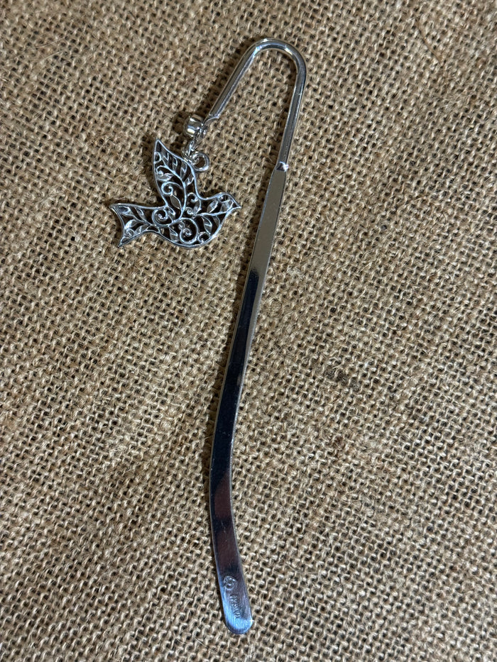 ✨ Victorian-Style Silver-Tone Filigree Bird Bookmark ✨ Charming, delicate, and timeless.