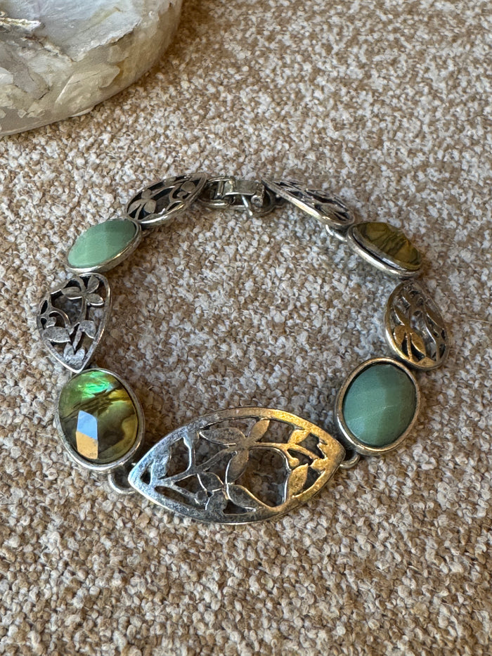Vintage-Style Silver-Tone Green Stone Link Bracelet